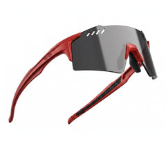 color:red