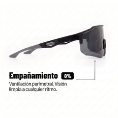 color:Negro
